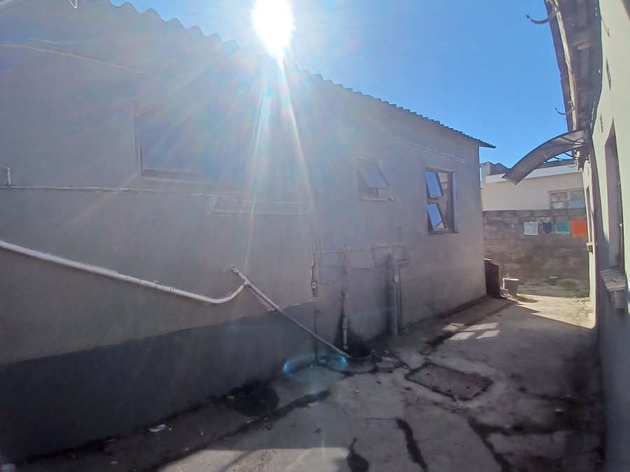 7 Bedroom Property for Sale in Mdantsane Eastern Cape